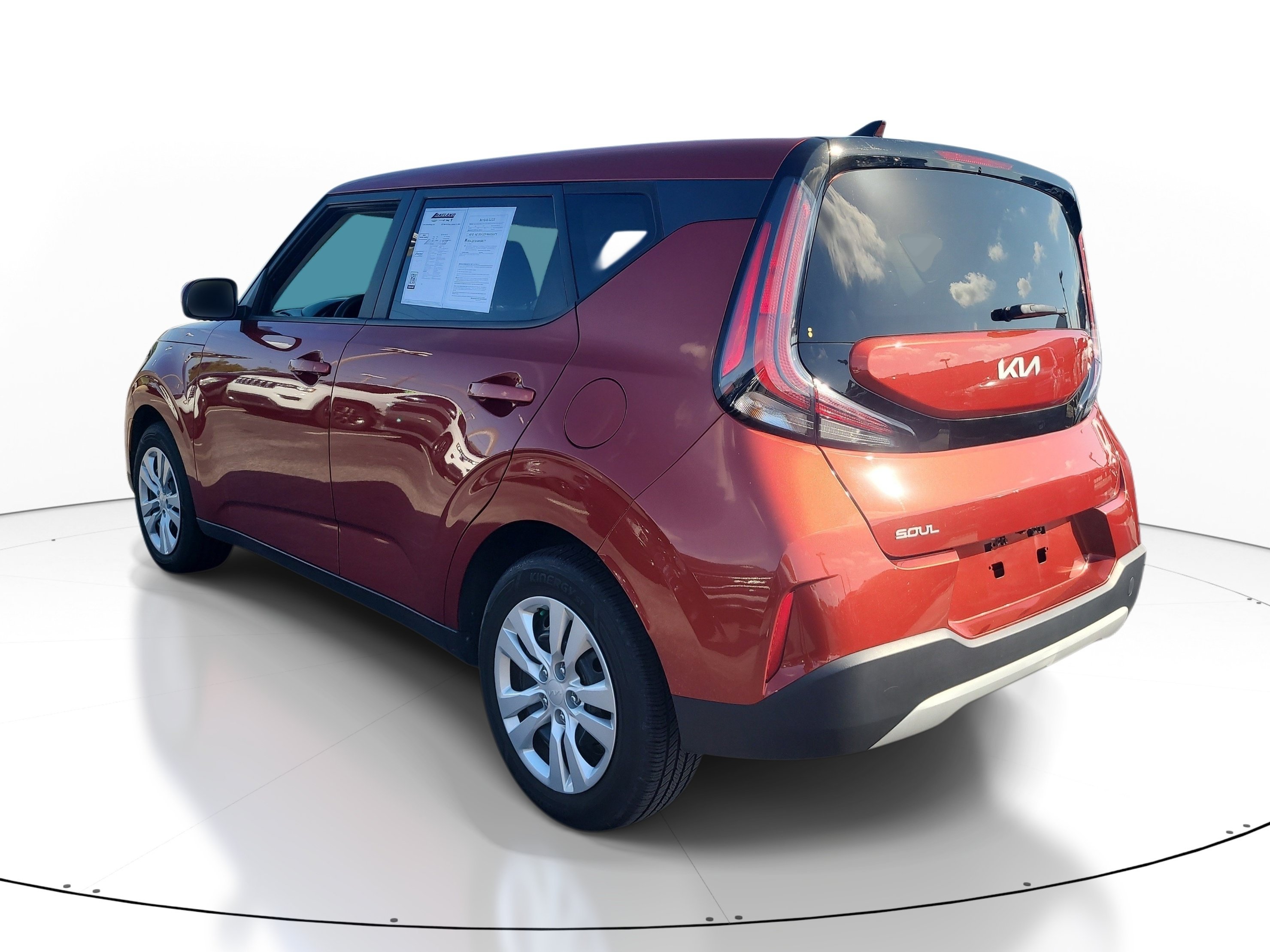 Used 2023 Kia Soul LX FWD image 6