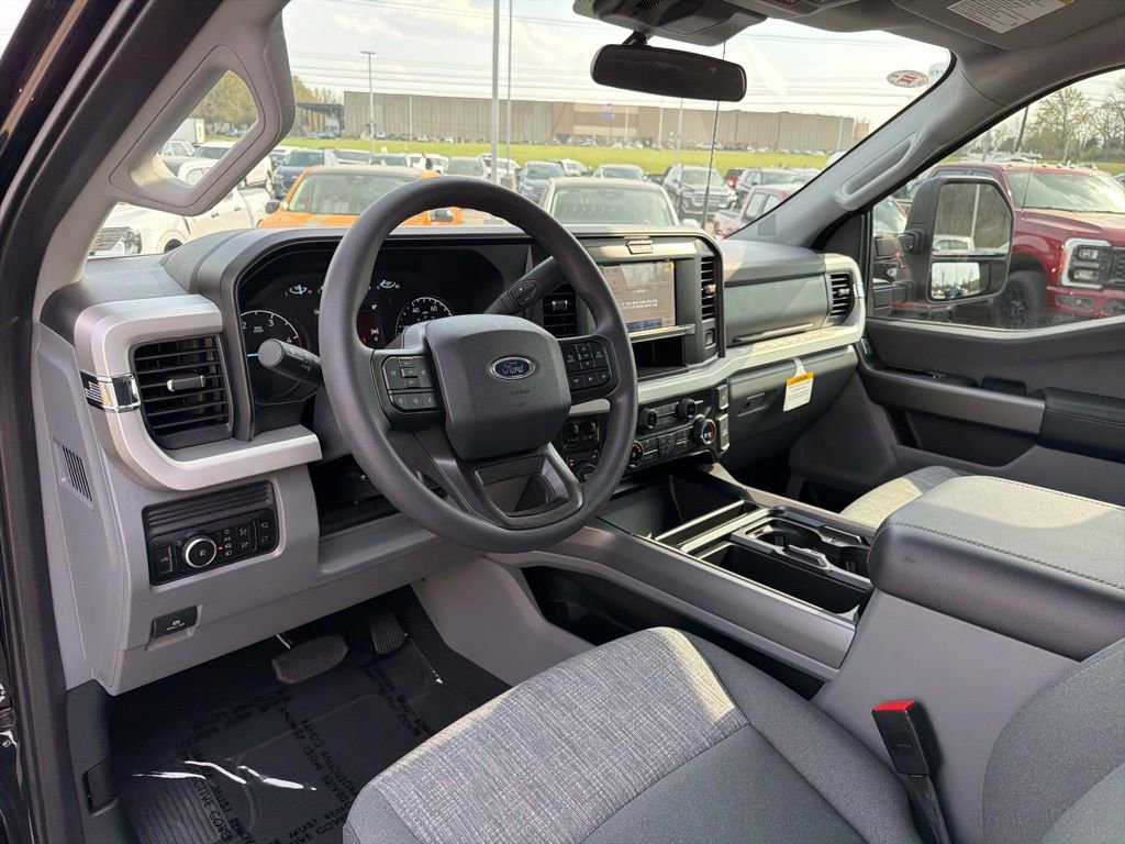 New 2026 Ford F350 XLT w/ 360-Degree Camera Package AWD/4WD image 11