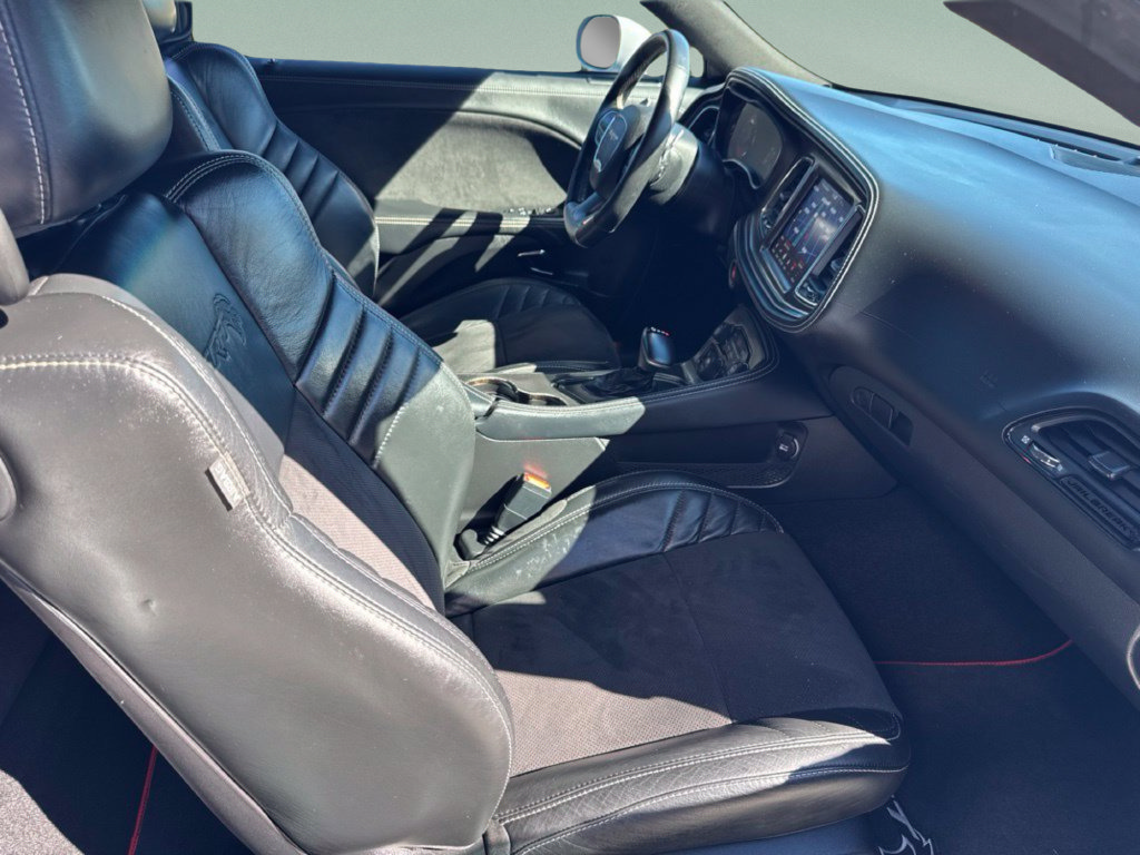 Used 2022 Dodge Challenger SRT Hellcat RWD image 24