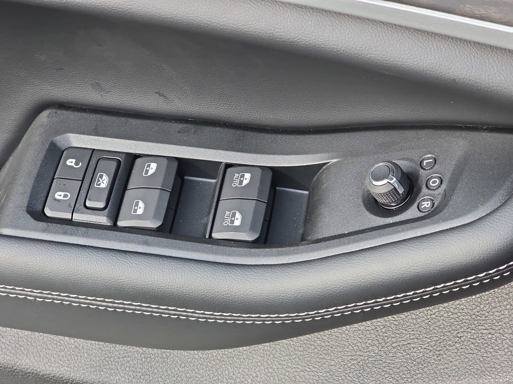 New 2025 Jeep Grand Cherokee Limited w/ MOPAR Finishing Package image 28