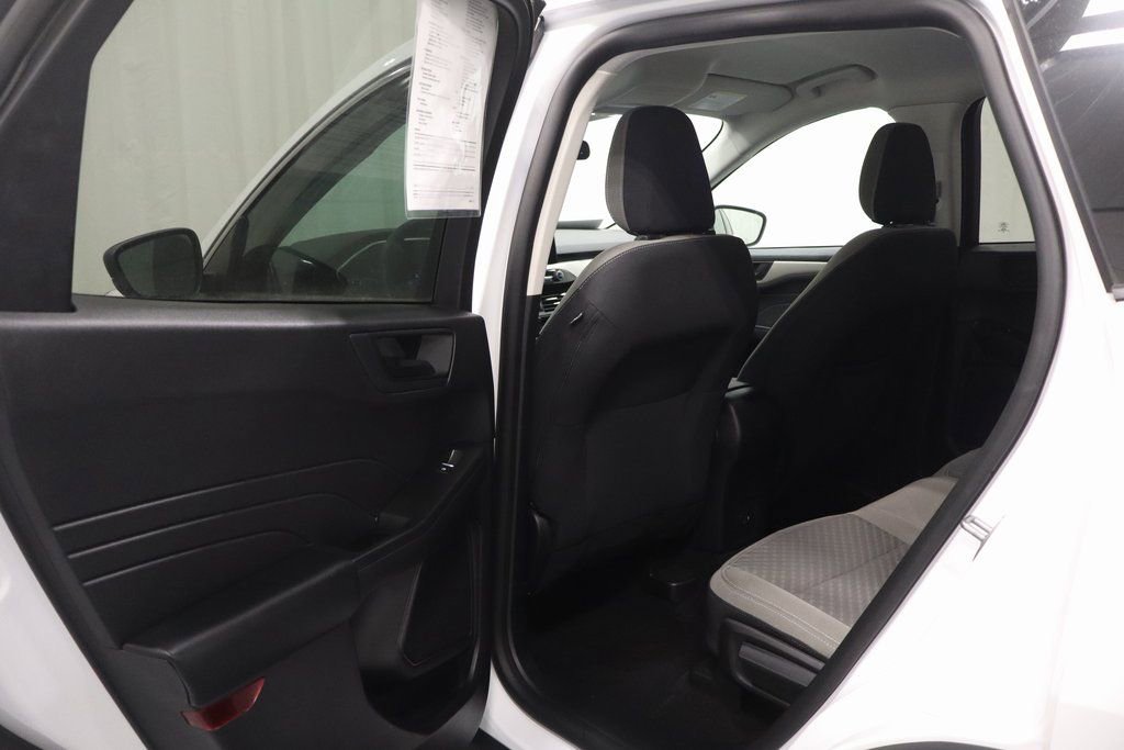 Used 2022 Ford Escape SE image 12