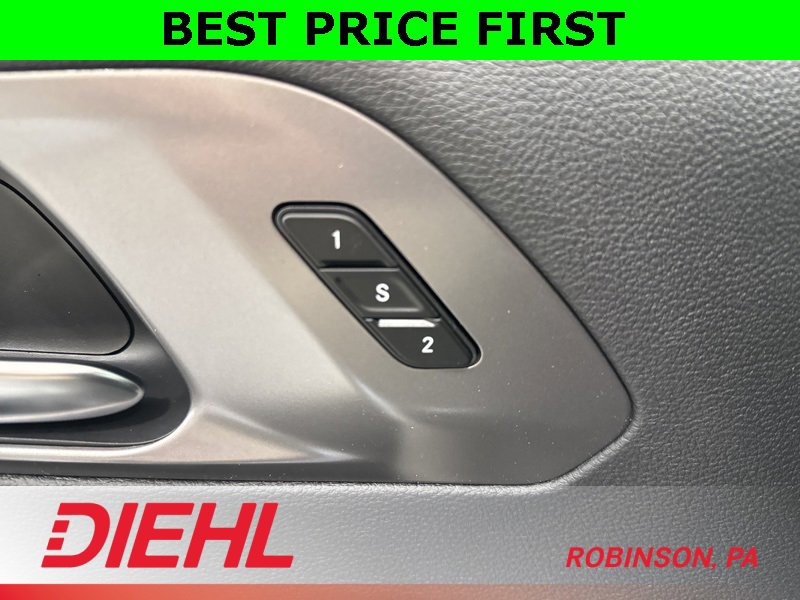 New 2026 Chrysler Pacifica Select image 27