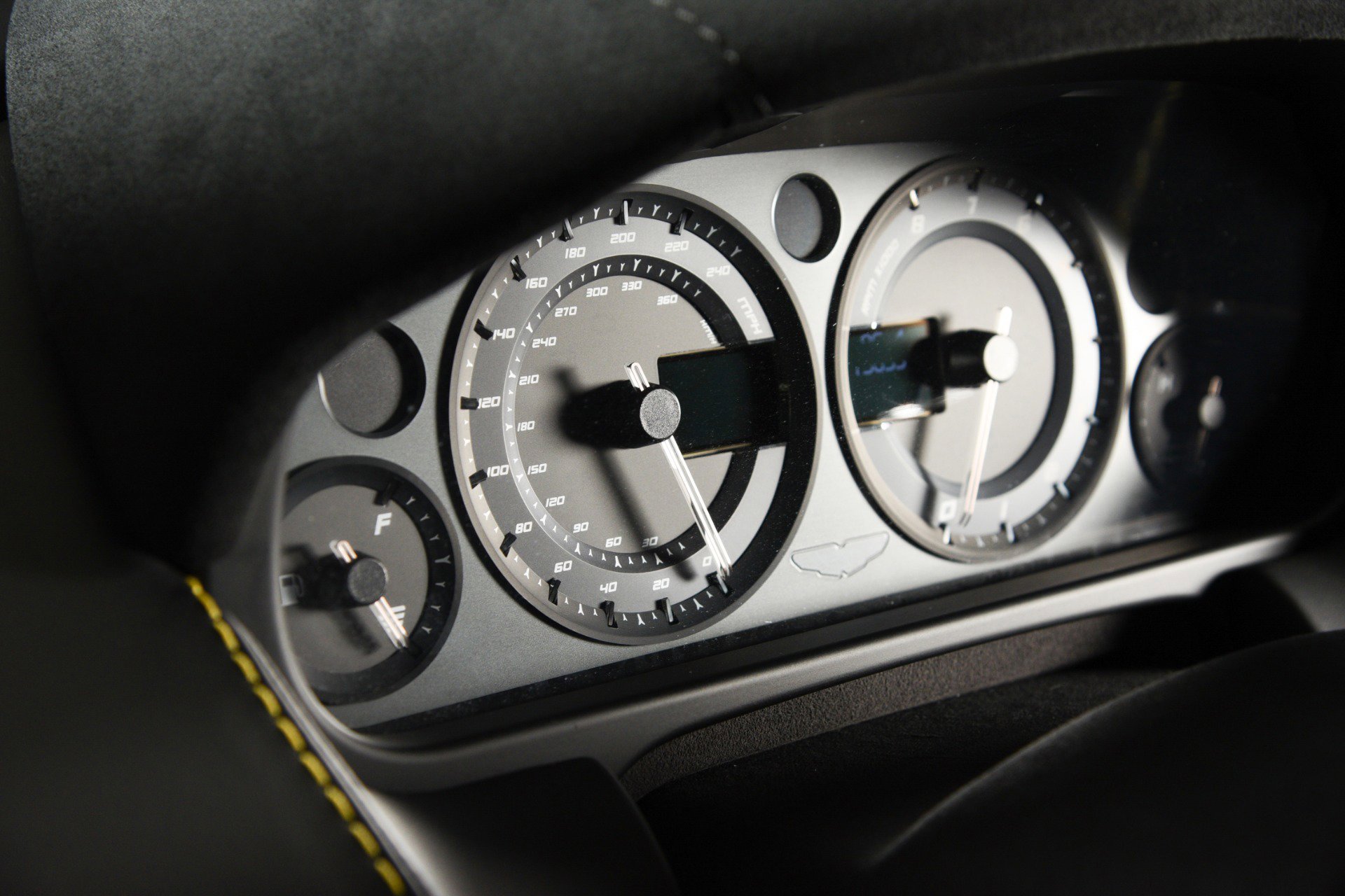 Used 2016 Aston Martin V8 Vantage GT RWD image 34