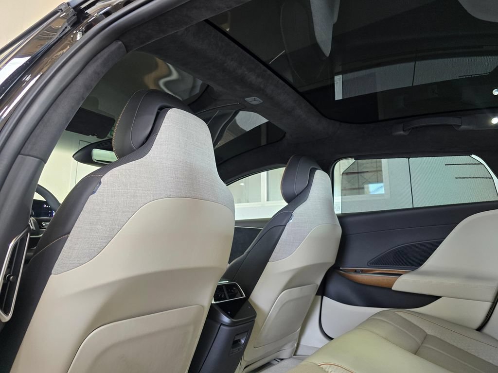 Used 2022 Lucid Air Grand Touring AWD/4WD image 25