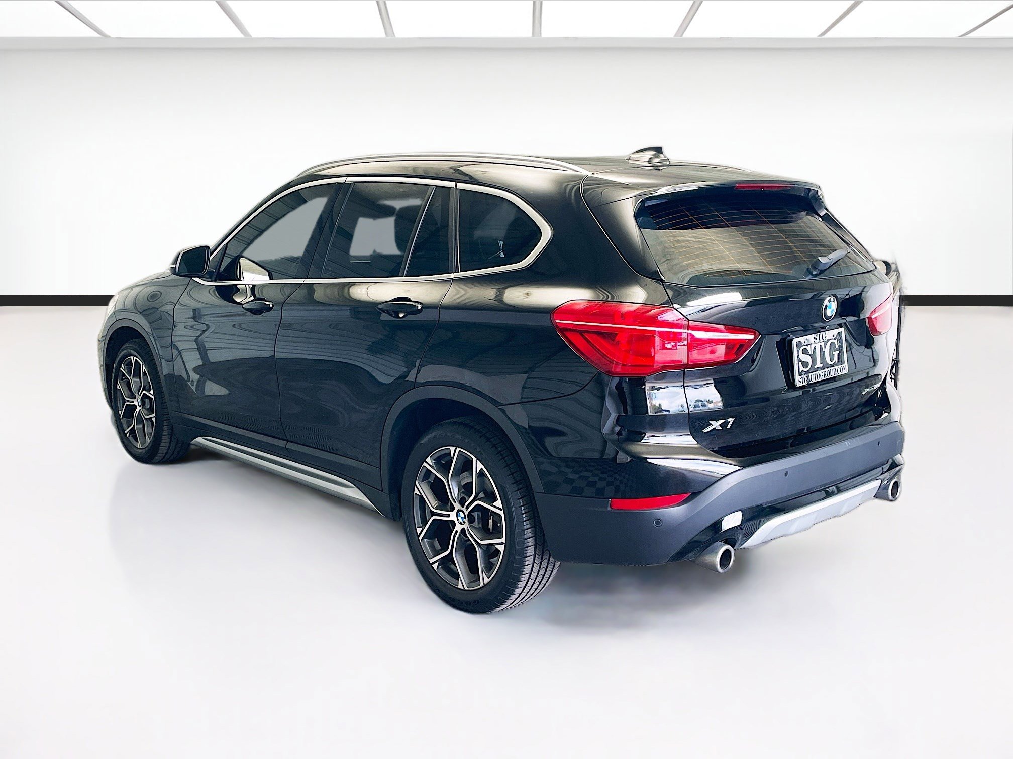 Used 2021 BMW X1 xDrive28i w/ Convenience Package AWD/4WD image 6