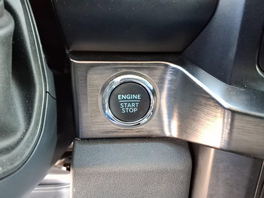 Used 2024 Ford F250 Lariat w/ Lariat Ultimate Package AWD/4WD image 27