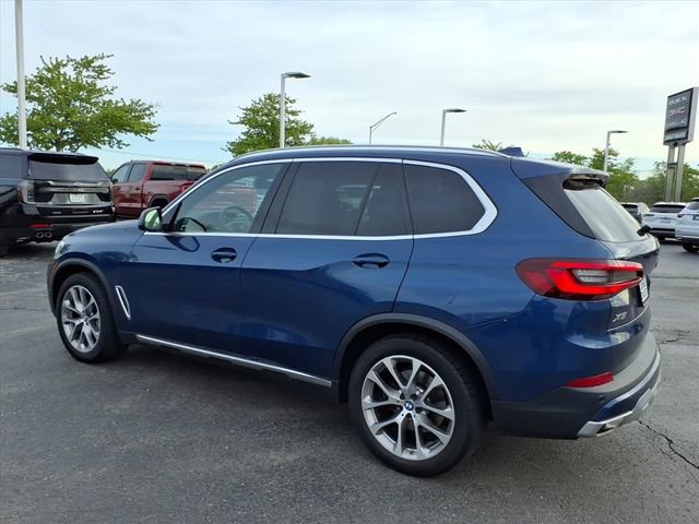 Used 2022 BMW X5 xDrive40i w/ Premium Package AWD/4WD image 11