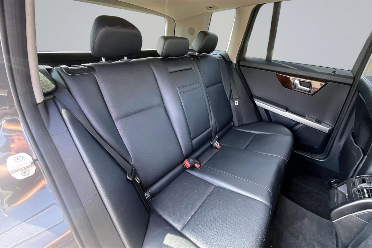 Used 2011 Mercedes-Benz GLK 350 2WD image 27