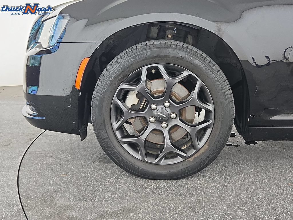 Used 2022 Chrysler 300 Touring w/ Sport Appearance Package AWD/4WD image 37