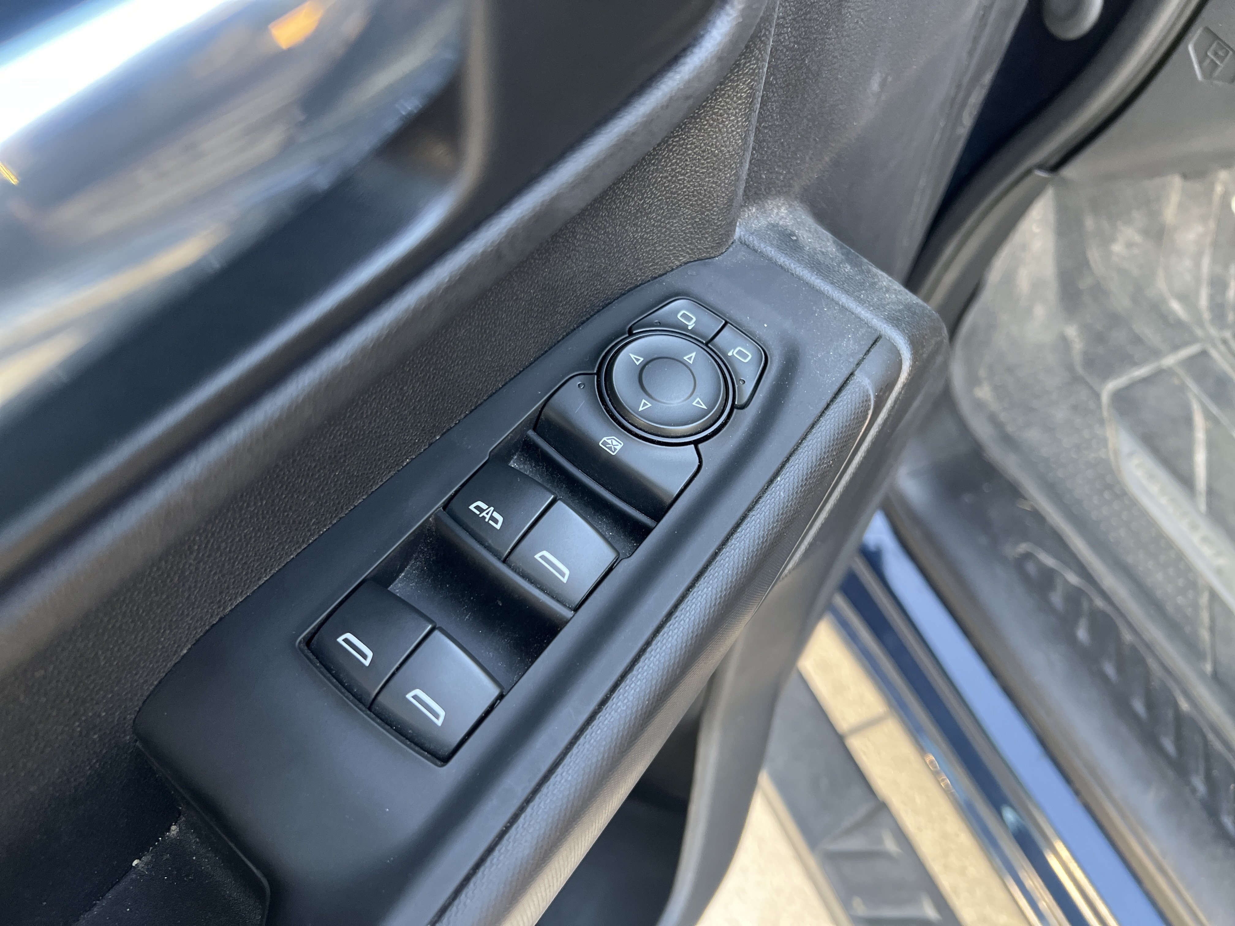 Used 2022 Chevrolet Silverado 1500 Custom RWD image 13