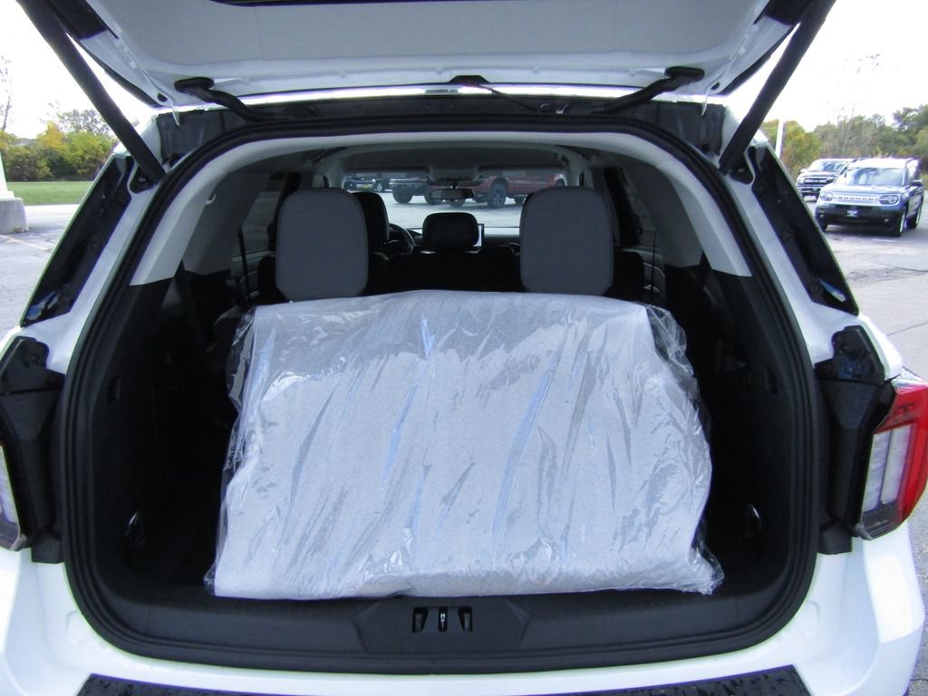 New 2026 Ford Explorer Active image 41