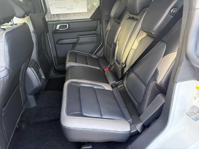 New 2026 Ford Bronco Outer Banks AWD/4WD image 22