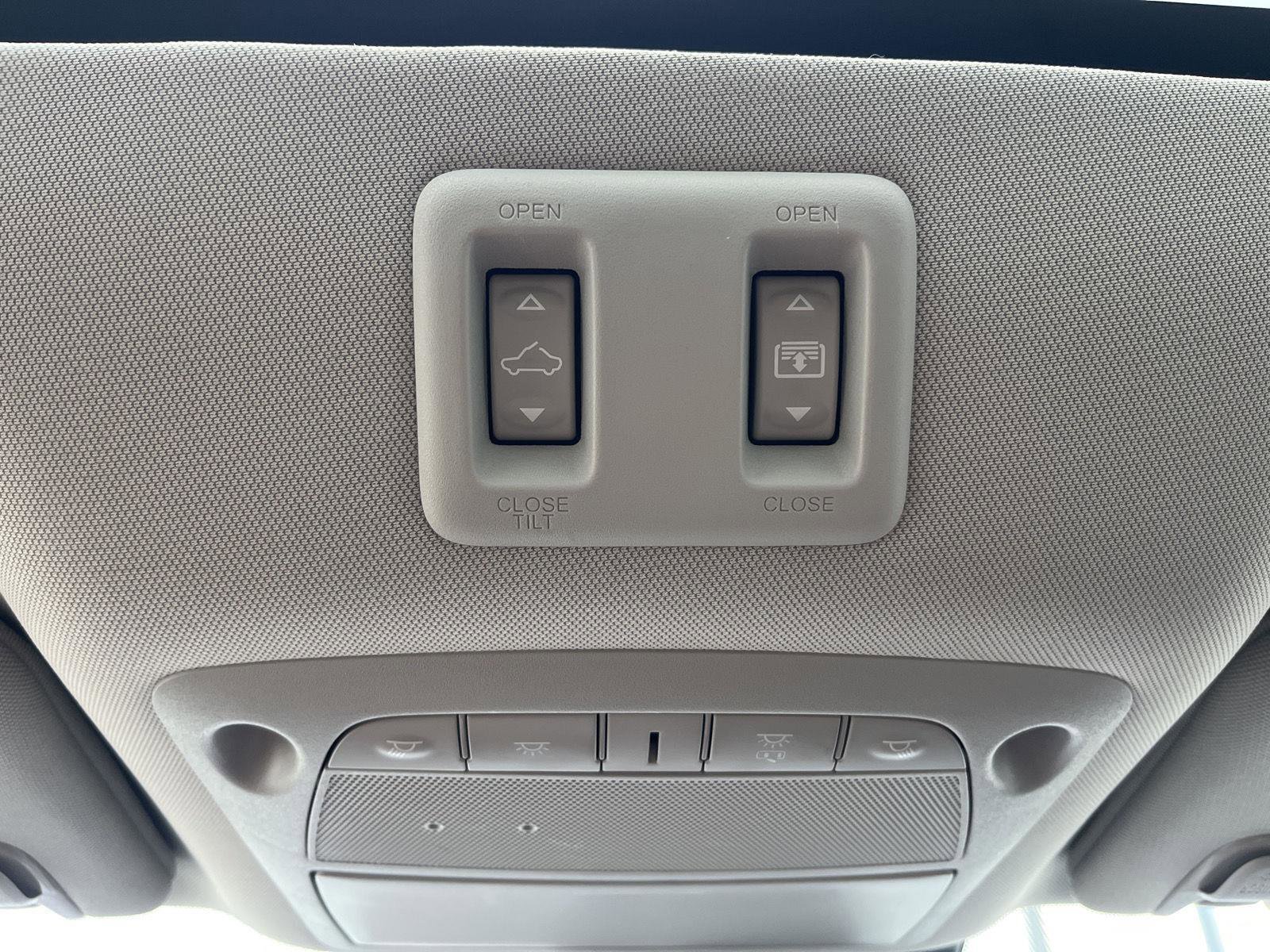 Used 2024 Nissan Murano SL w/ Cargo Package image 19