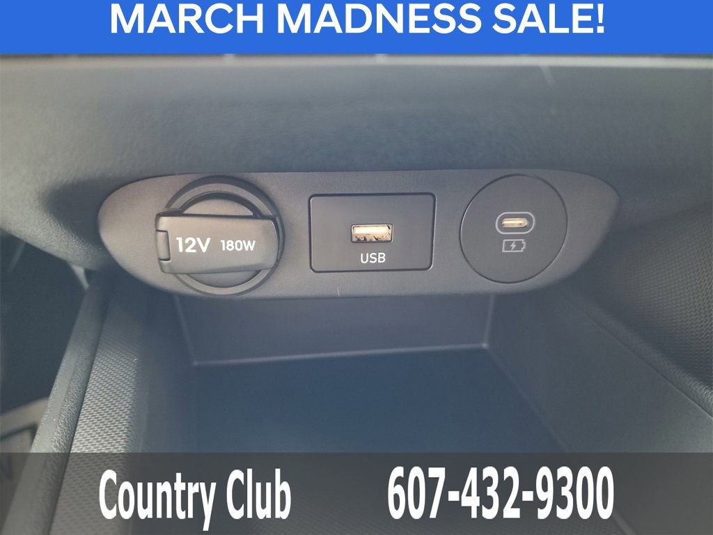 New 2025 Hyundai Elantra Blue image 13