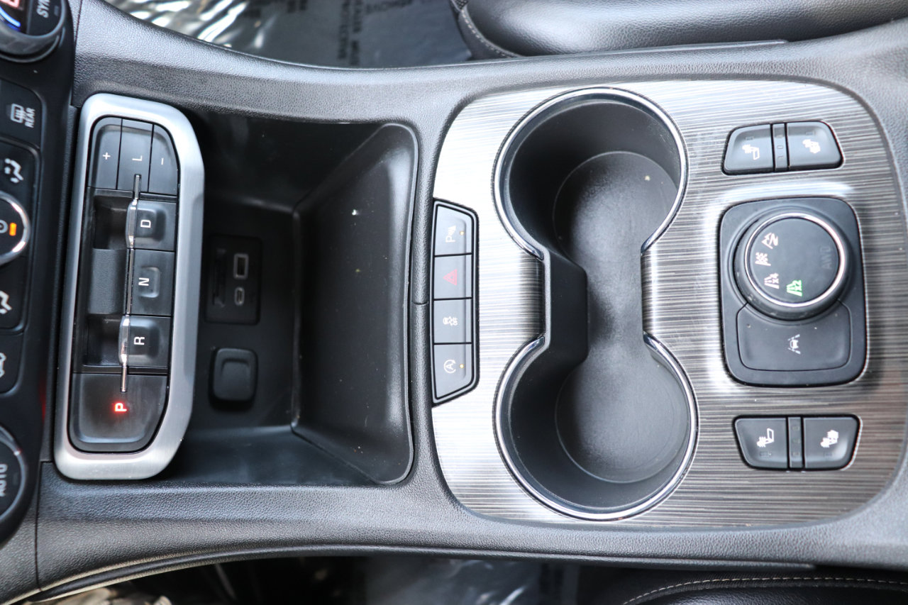 Used 2023 GMC Acadia SLT image 39