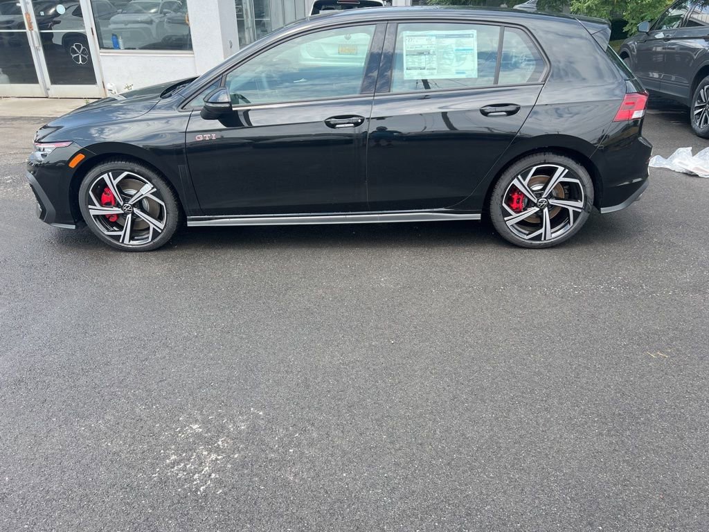 New 2025 Volkswagen GTI SE image 10