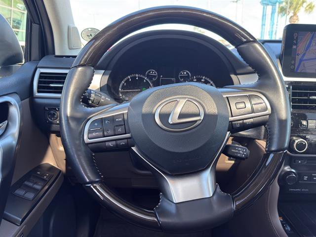 Used 2023 Lexus GX 460 Premium w/ Premium Package image 14