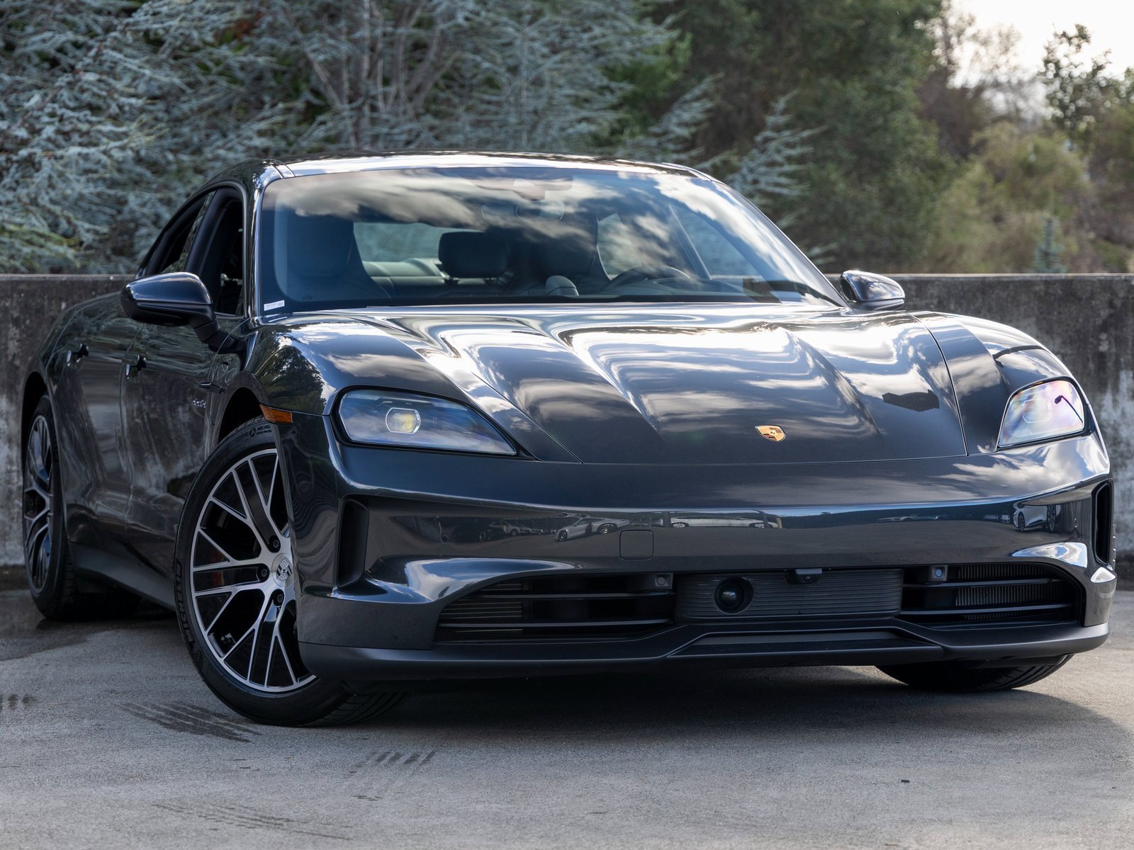 New 2025 Porsche Taycan image 6