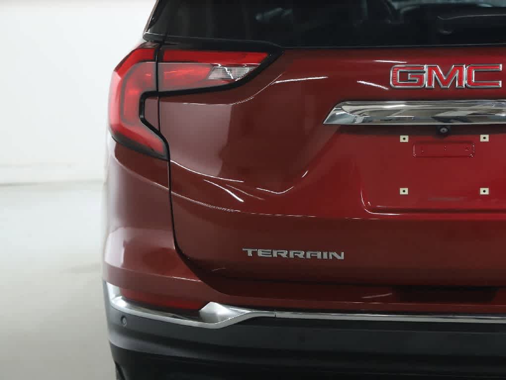 Used 2021 GMC Terrain SLT image 46