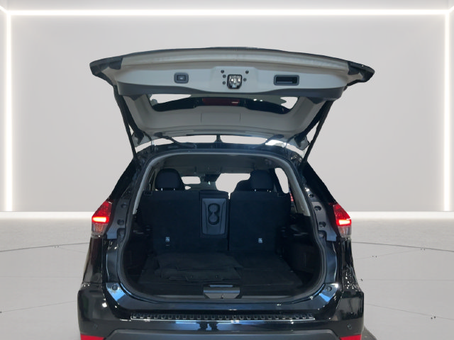 Used 2020 Nissan Rogue SV AWD/4WD image 22