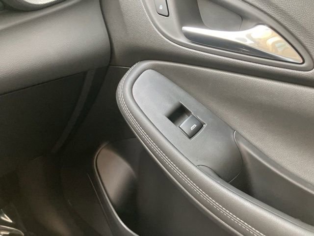 Used 2023 Buick Encore GX Essence w/ Experience Buick Package image 30