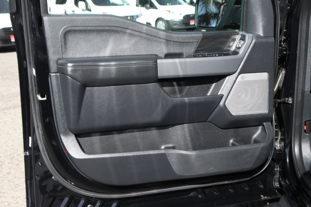 Used 2025 Ford F150 Lightning Lariat AWD/4WD image 14
