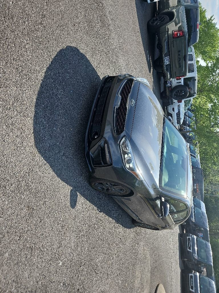 Used 2020 Kia Forte GT-Line w/ GT-Line Premium Package FWD image 3