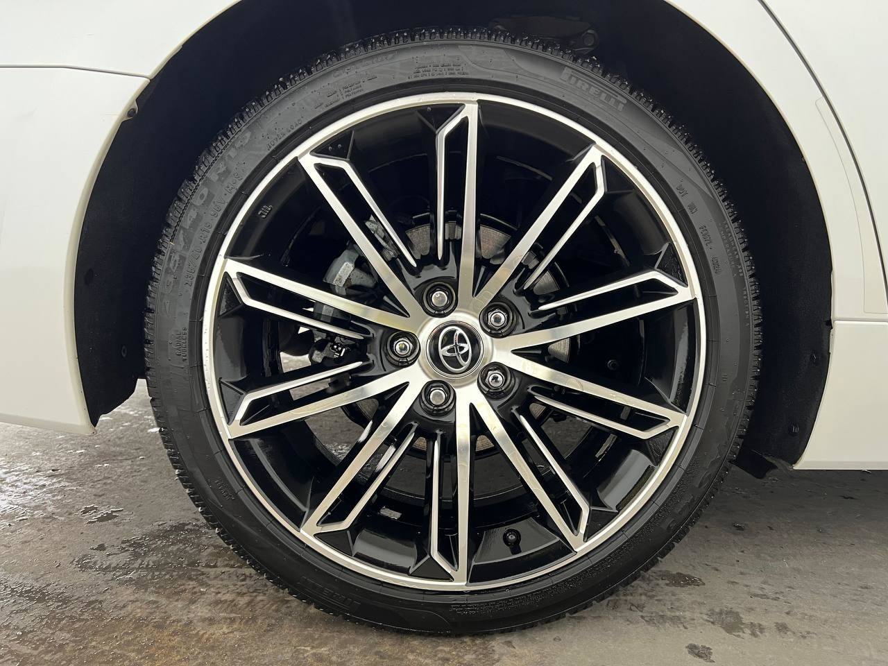 Used 2019 Toyota Avalon XSE w/ Carpet Mat Package FWD image 30