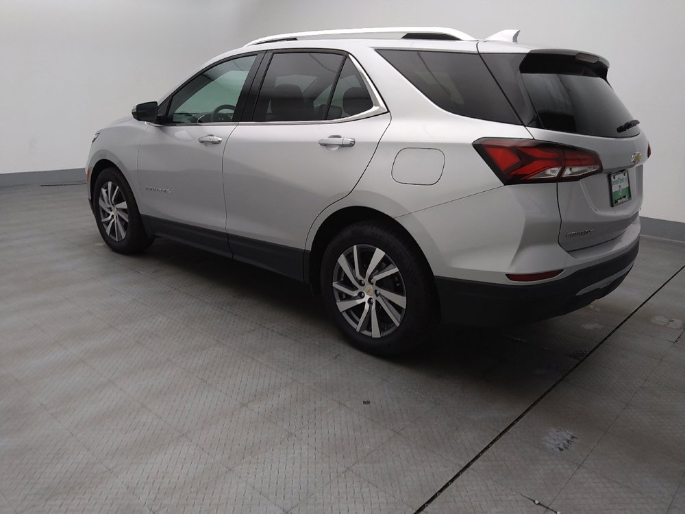 Used 2022 Chevrolet Equinox Premier image 3