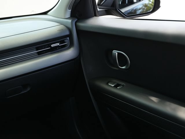 Used 2024 Hyundai Ioniq 5 SEL RWD image 27