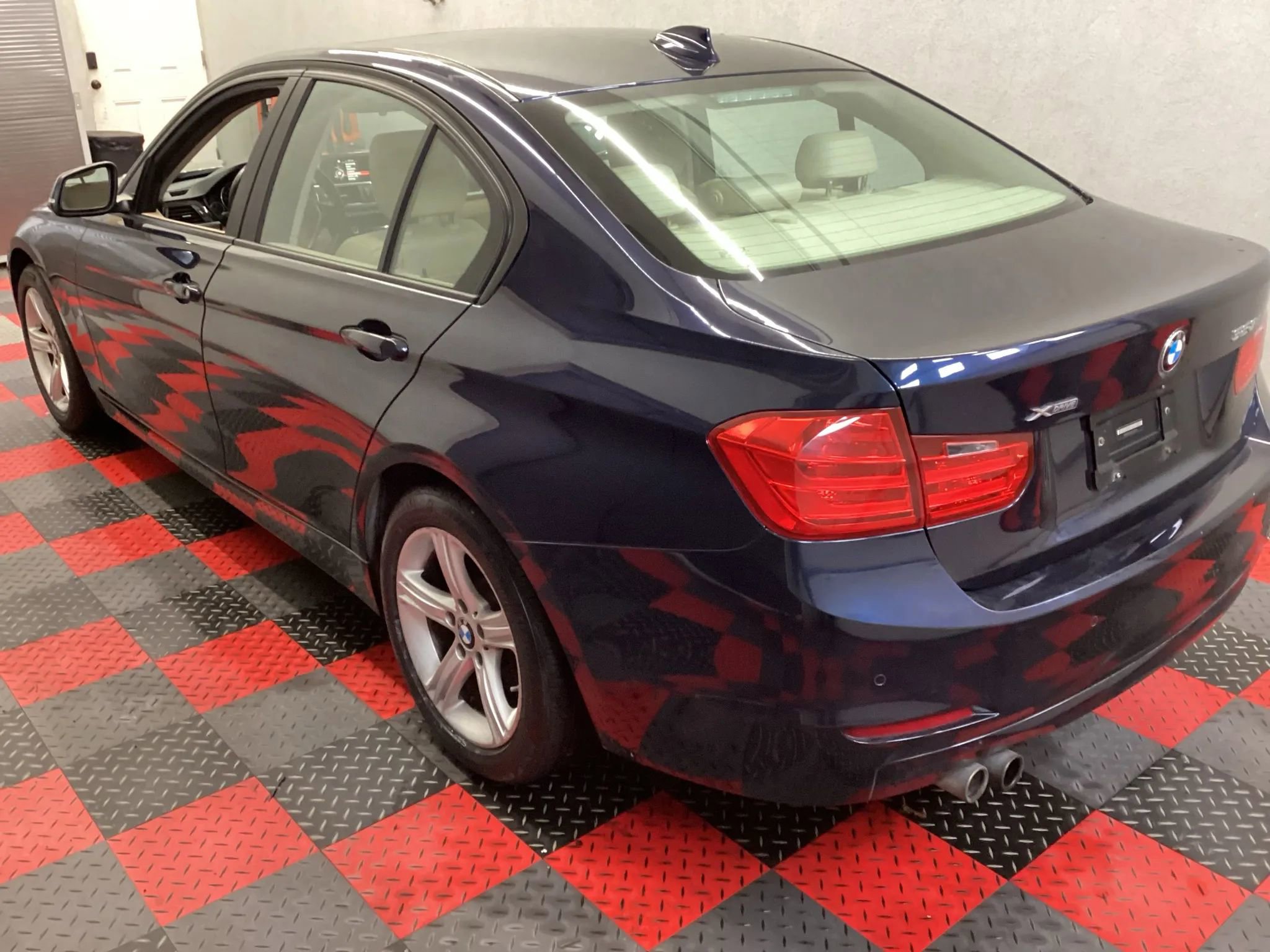 Used 2015 BMW 328i xDrive Sedan image 4
