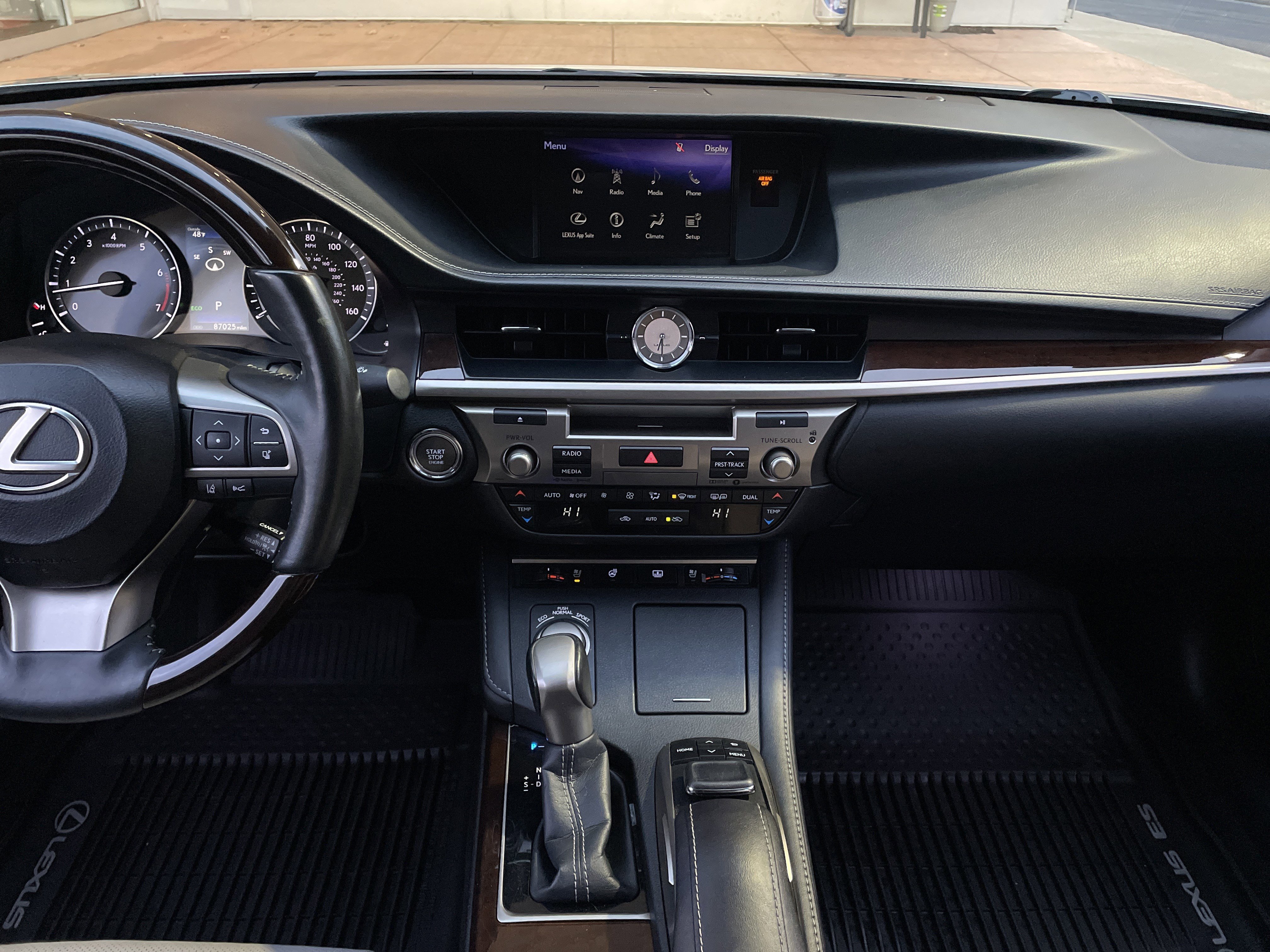 Used 2017 Lexus ES 350 image 9