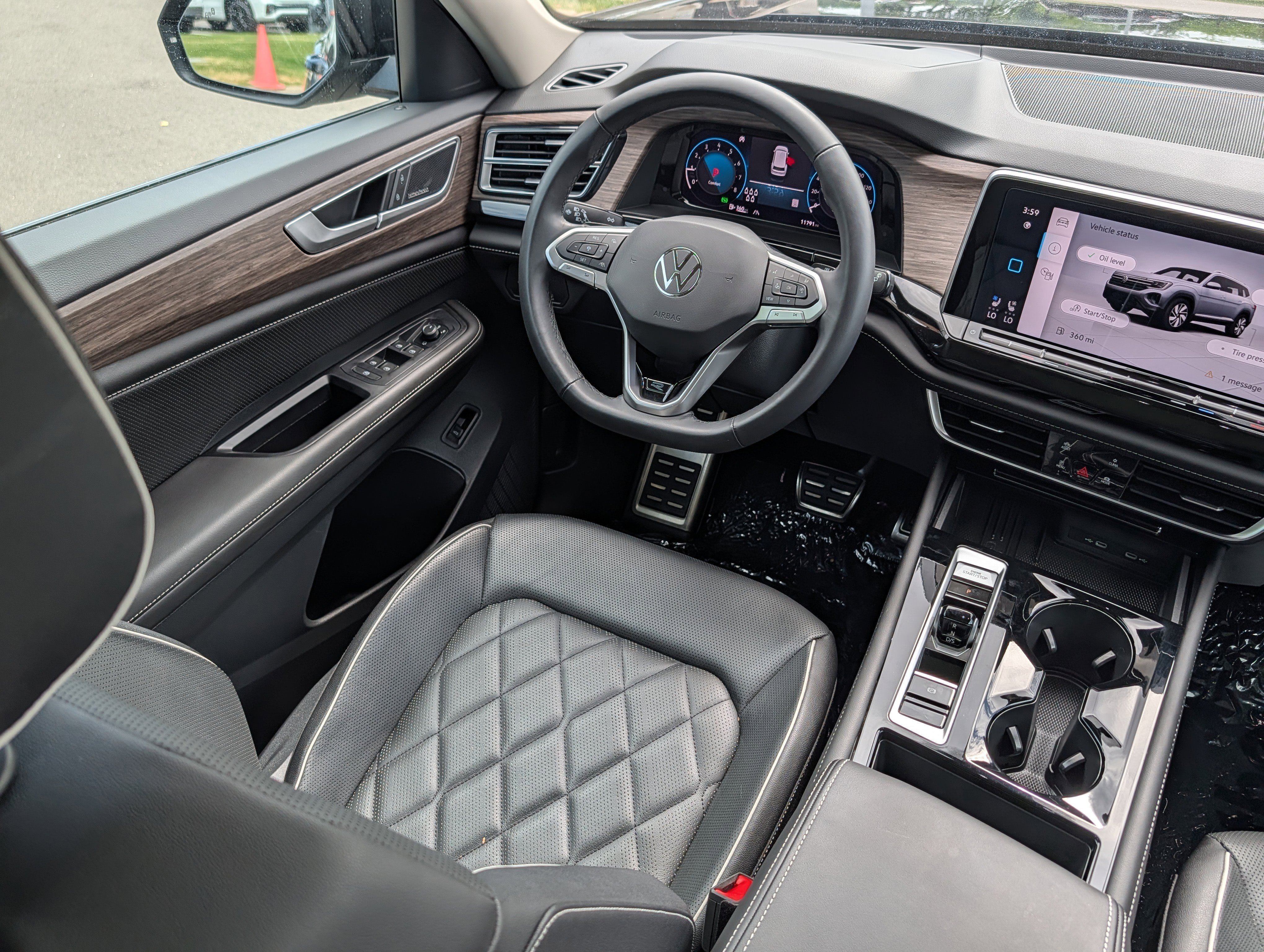 Certified 2025 Volkswagen Atlas SEL Premium R-Line AWD/4WD image 9