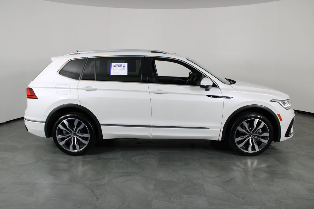 Used 2022 Volkswagen Tiguan SEL R-Line AWD/4WD image 10