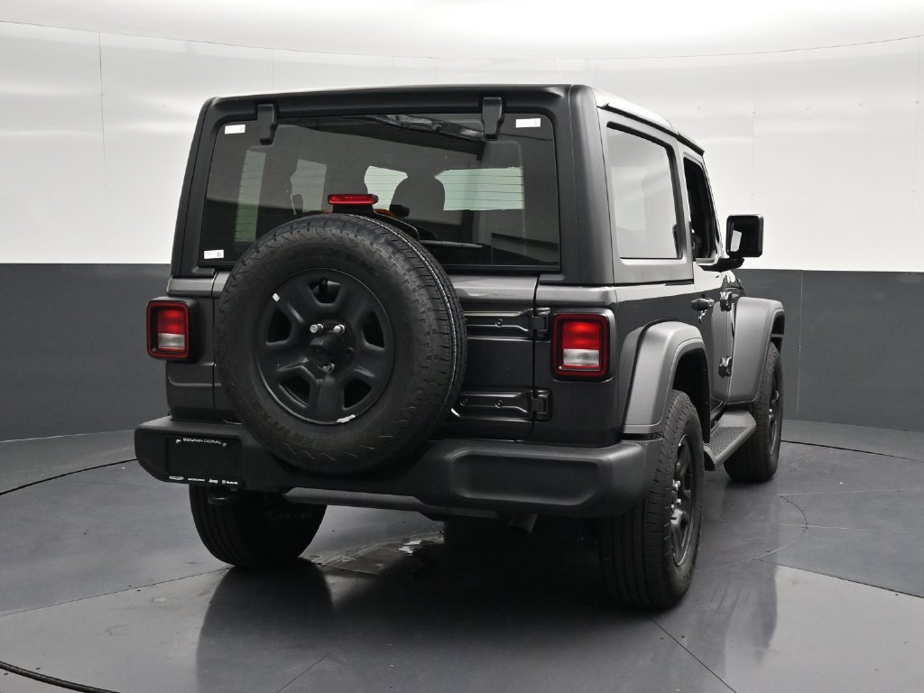 Used 2026 Jeep Wrangler Sport AWD/4WD image 2