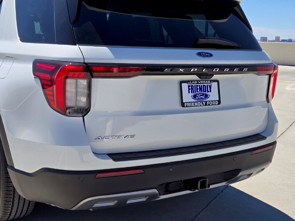 New 2026 Ford Explorer Active w/ Active Comfort Package RWD image 16