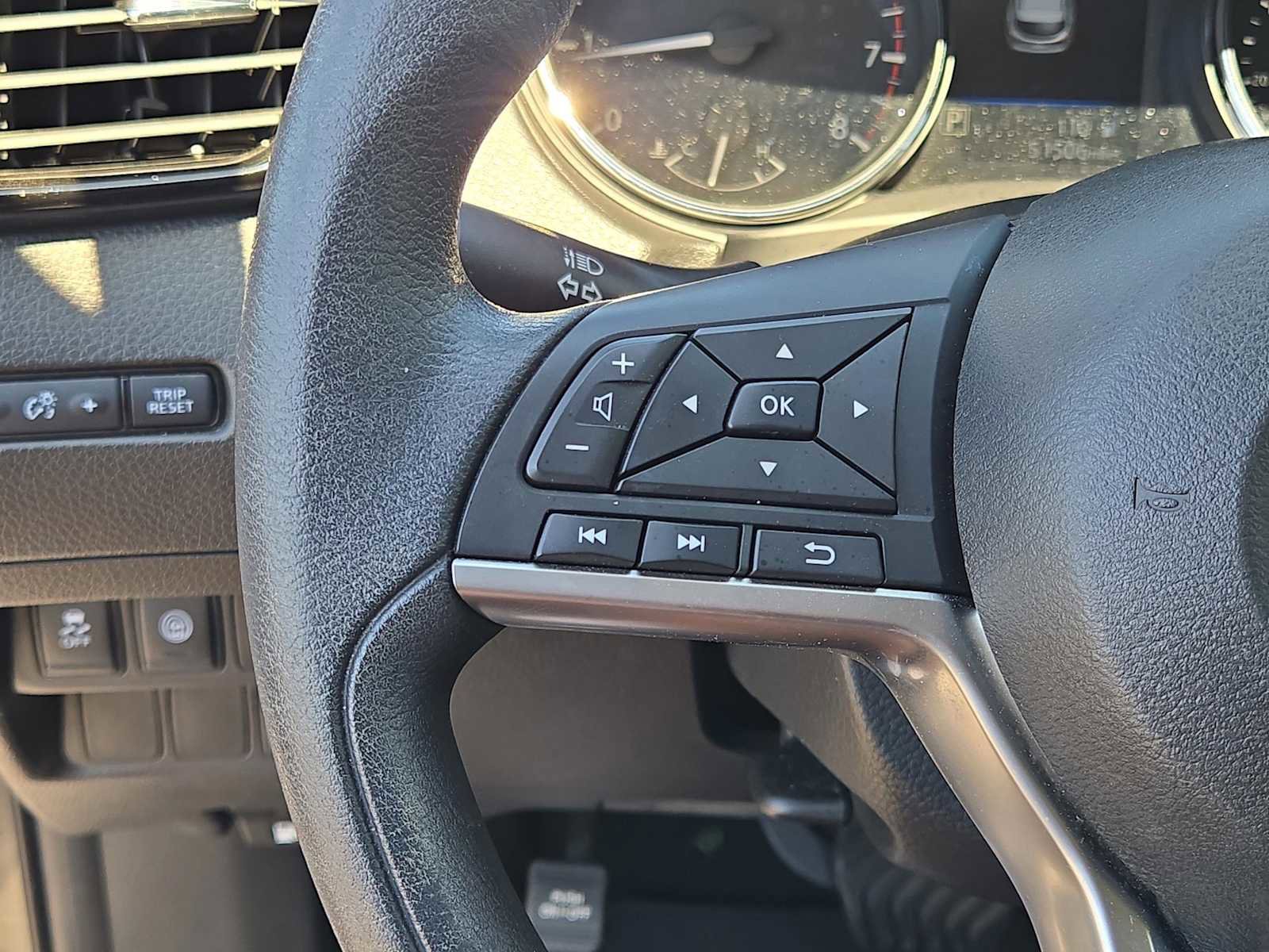 Used 2022 Nissan Rogue Sport S image 22