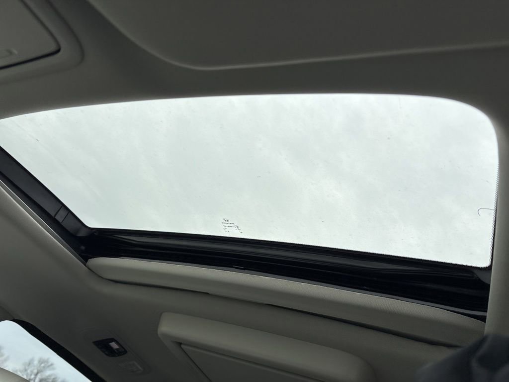 Certified 2025 Honda Odyssey Touring image 6