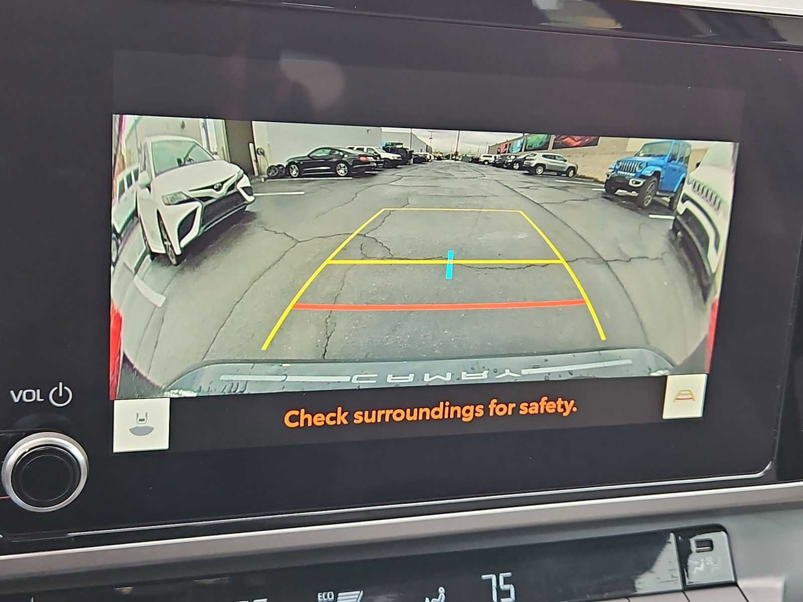 Used 2025 Toyota Camry LE image 43