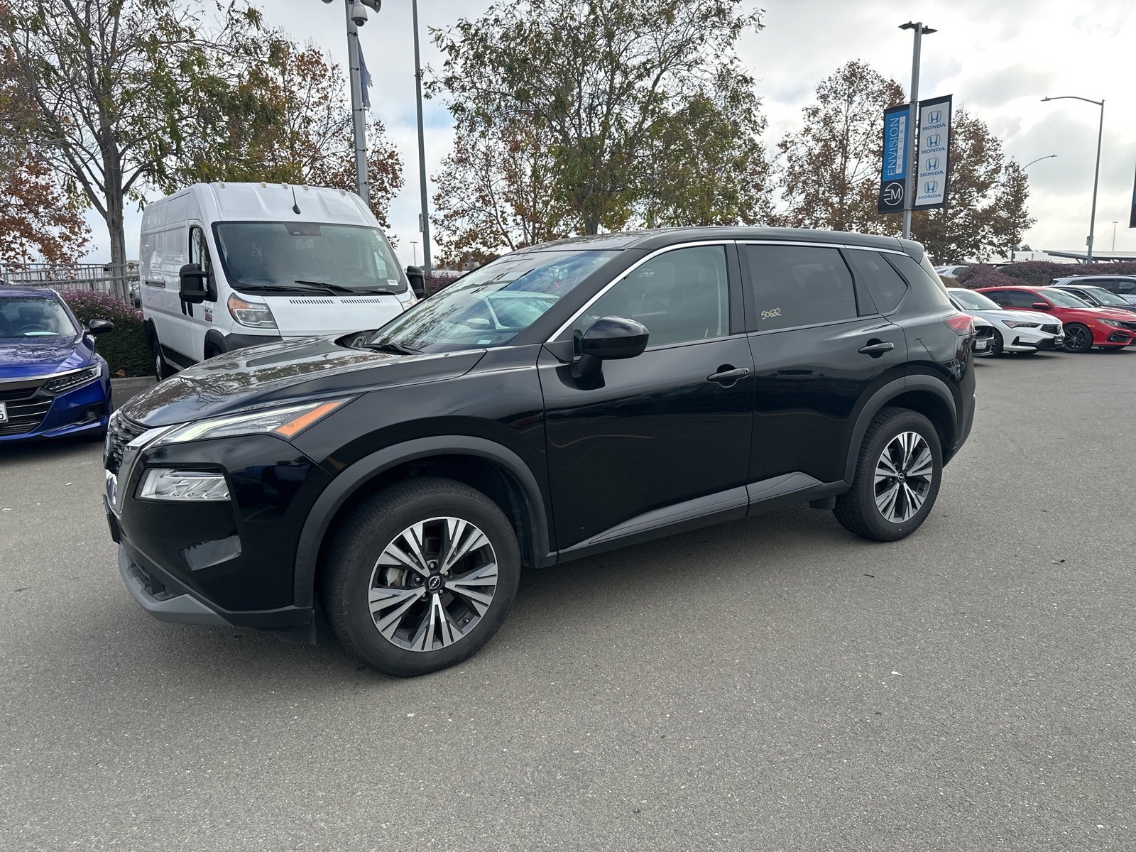 Used 2023 Nissan Rogue SV image 5