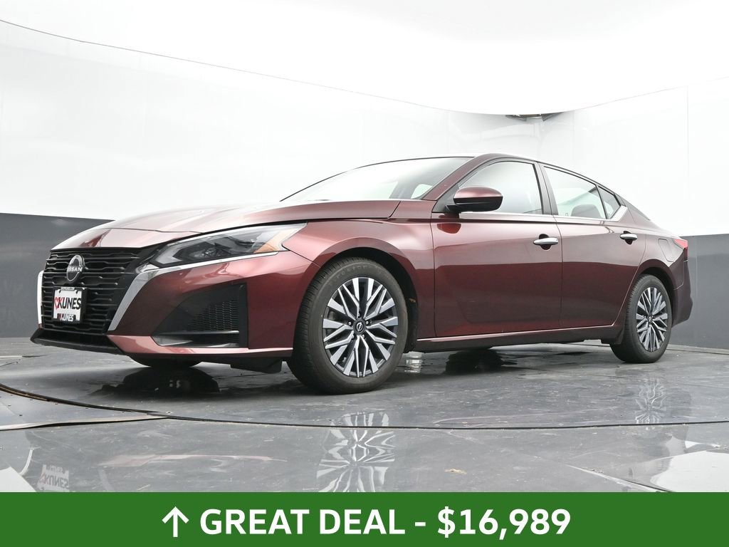 Used 2023 Nissan Altima 2.5 SV image 47