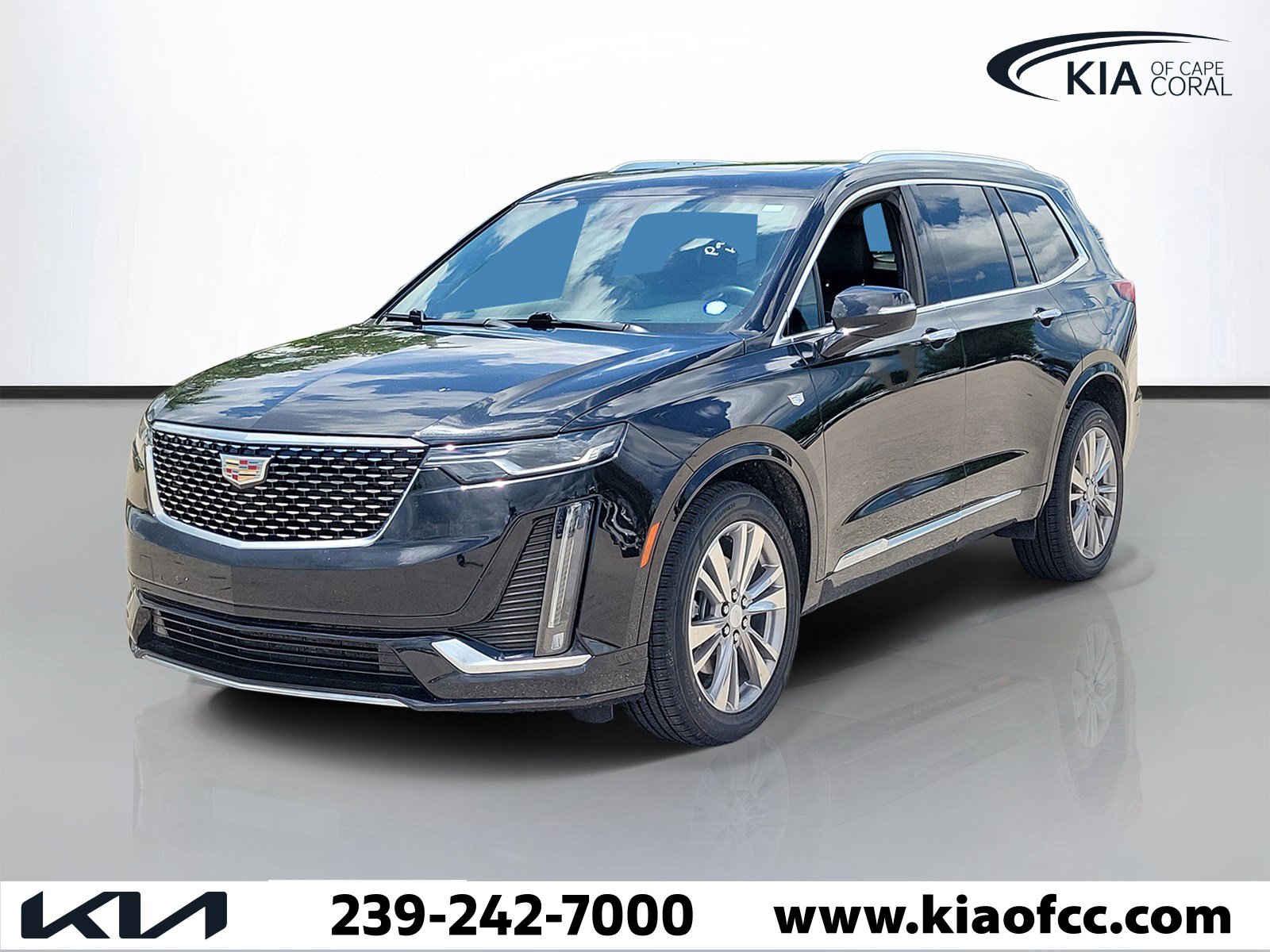 Used 2023 Cadillac XT6 Premium Luxury AWD/4WD image 3