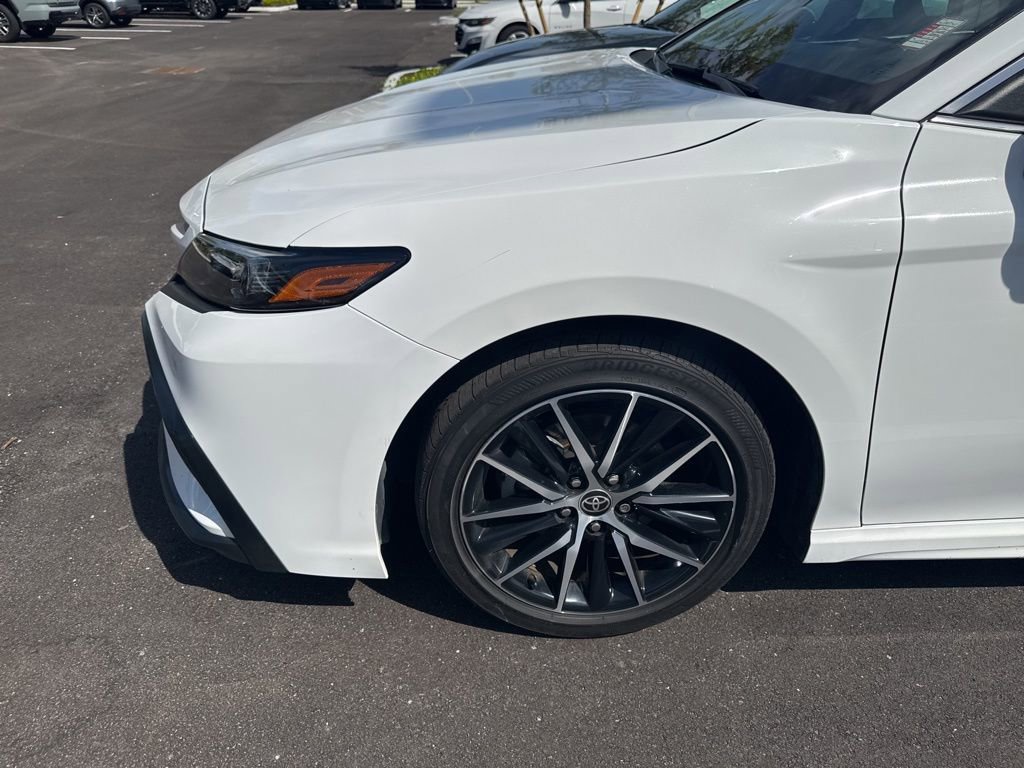 Used 2023 Toyota Camry SE image 10