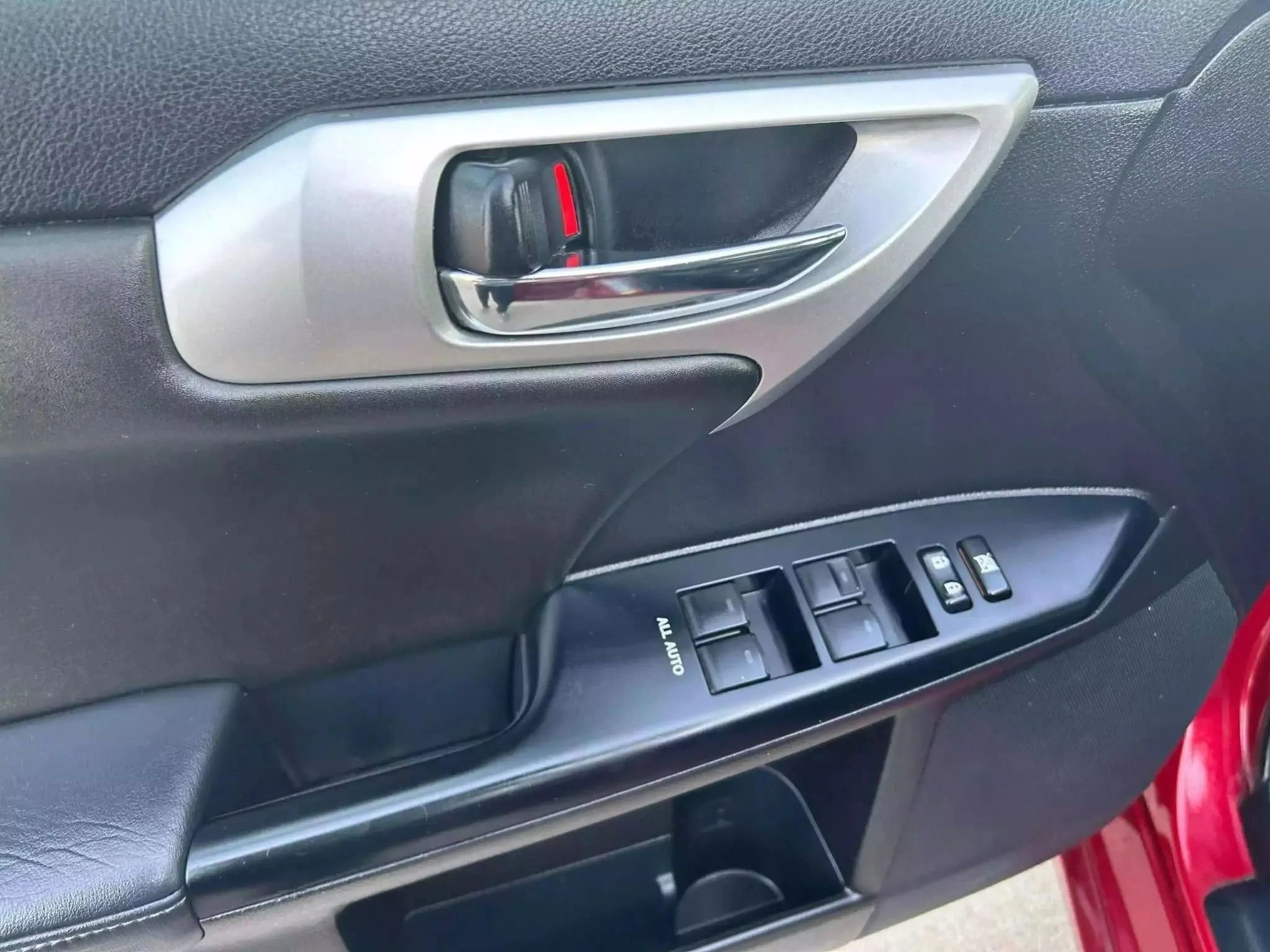 Used 2011 Lexus CT 200h Premium image 15