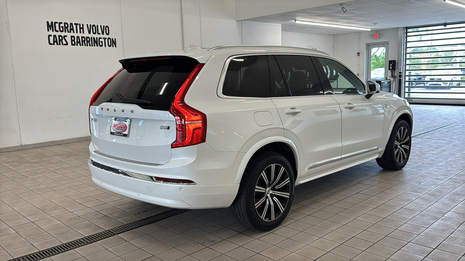 Used 2024 Volvo XC90 B5 Core w/ Protection Package Premier AWD/4WD image 5