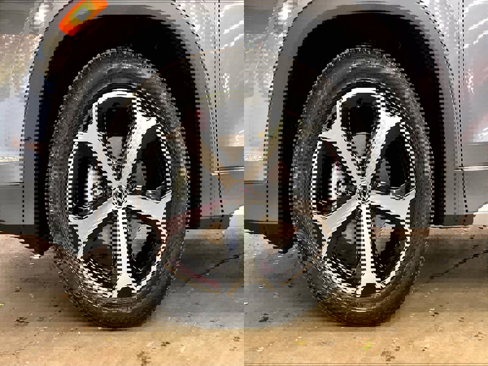 New 2026 Volkswagen Tiguan SE image 14