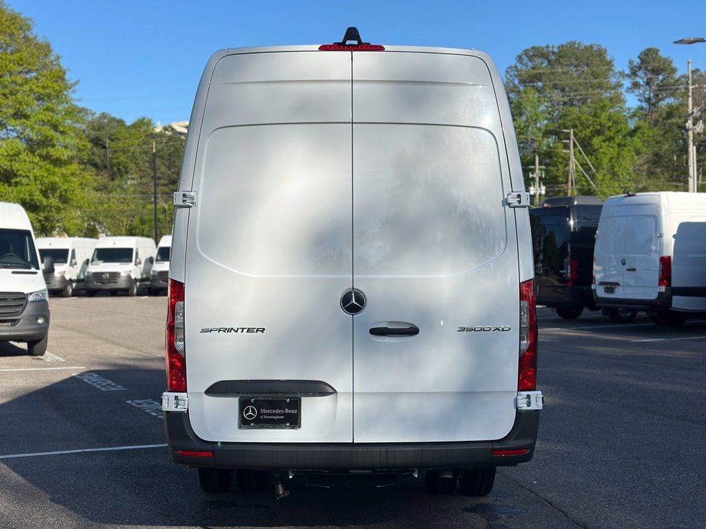 New 2025 Mercedes-Benz Sprinter 3500 image 9