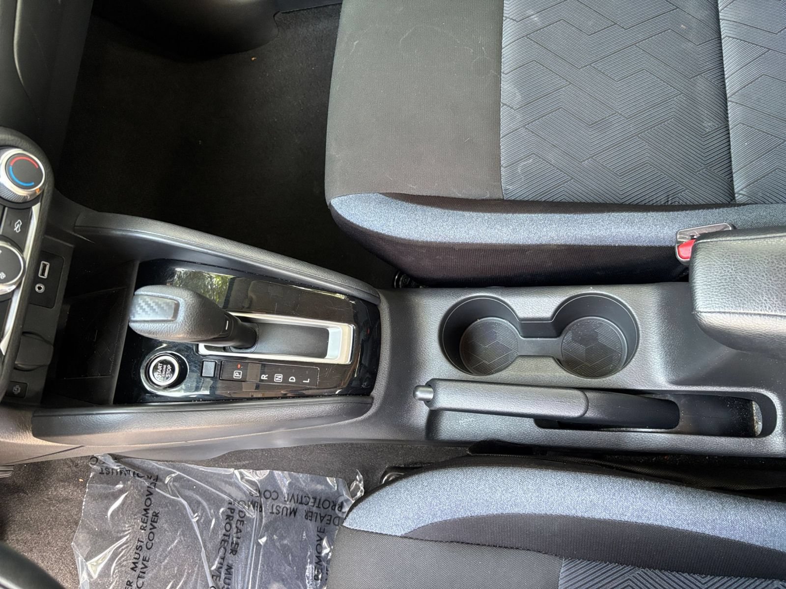 Used 2025 Nissan Versa SV FWD image 38