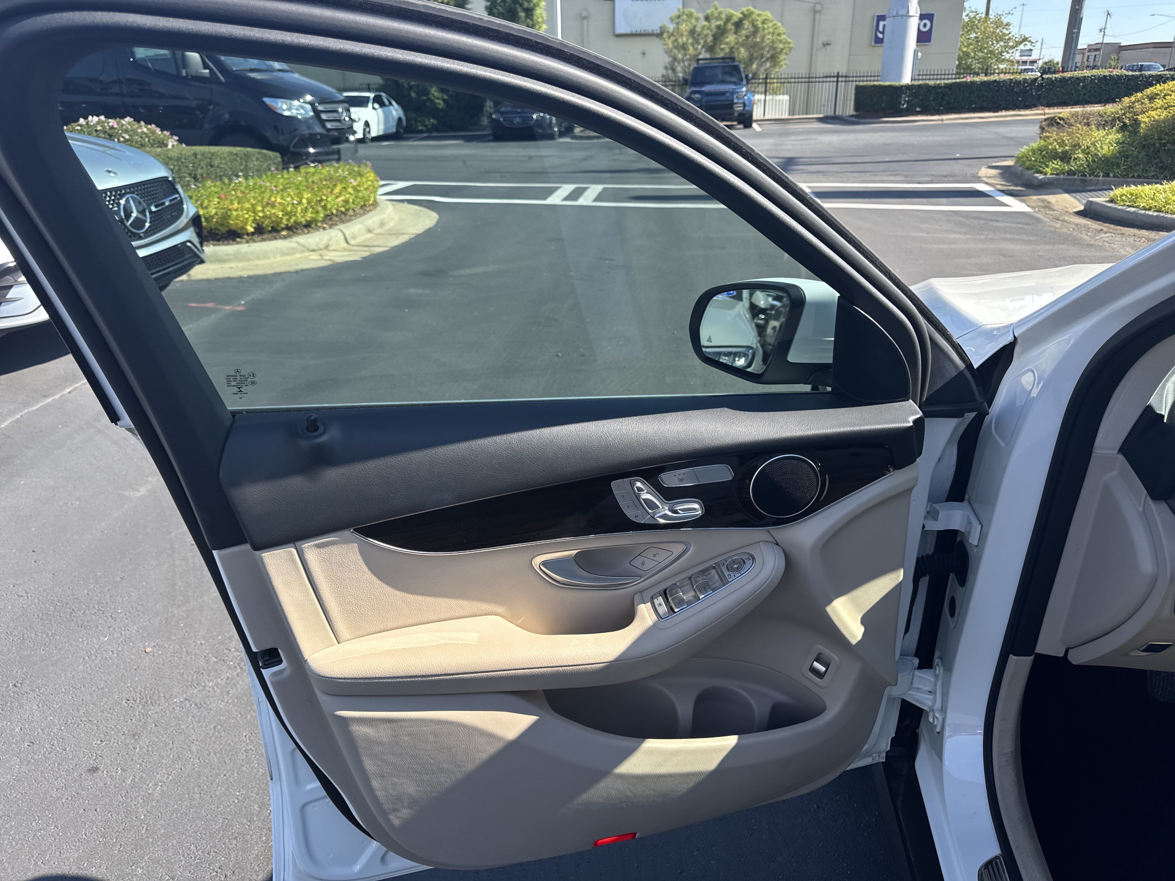 Certified 2022 Mercedes-Benz GLC 300 4MATIC image 14