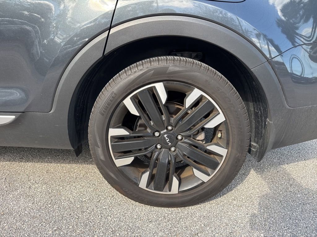 Used 2024 Kia Telluride SX w/ Towing Package image 39